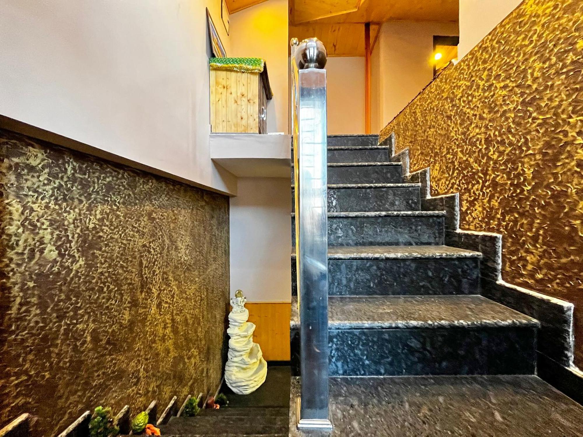 Puri'S Bnb Шімла Екстер'єр фото