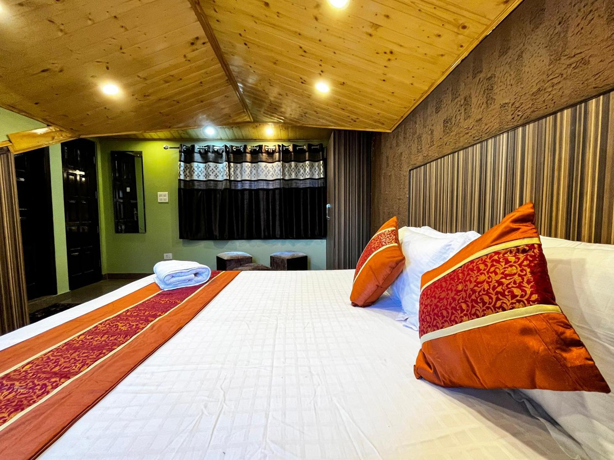 Puri'S Bnb Шімла Екстер'єр фото
